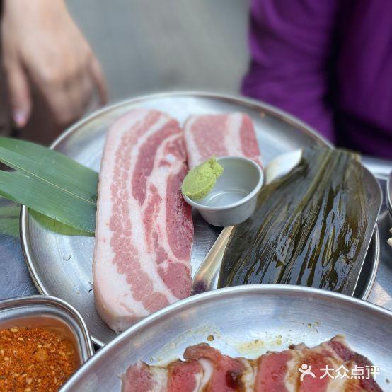 马场洞肉铺韩国小街炭火烤肉(二经街店) - 星际高球联盟-中国精英人士高尔夫旅游度假实景