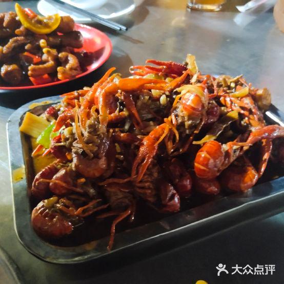 鼎记爆炒小龙虾(济源总店) - 星际高球联盟-中国精英人士高尔夫旅游度假实景