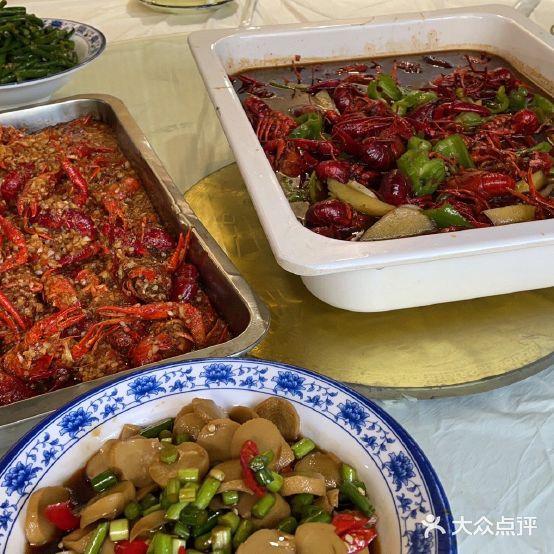 阿沐龙虾烧烤(蓝天紫竹苑店) - 星际高球联盟-中国精英人士高尔夫旅游度假实景
