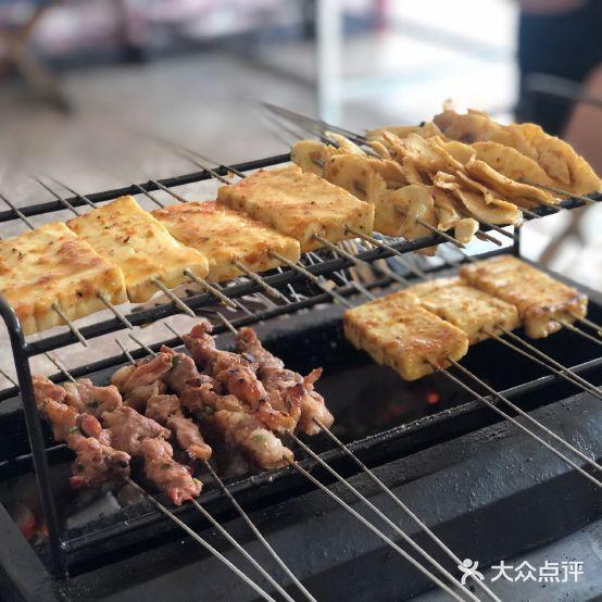 赵一家烧烤(华福大道店) - 星际高球联盟-中国精英人士高尔夫旅游度假实景