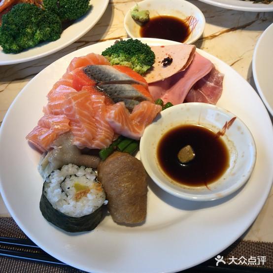 中山利和希尔顿酒店(360度全日制餐厅) - 星际高球联盟-中国精英人士高尔夫旅游度假实景