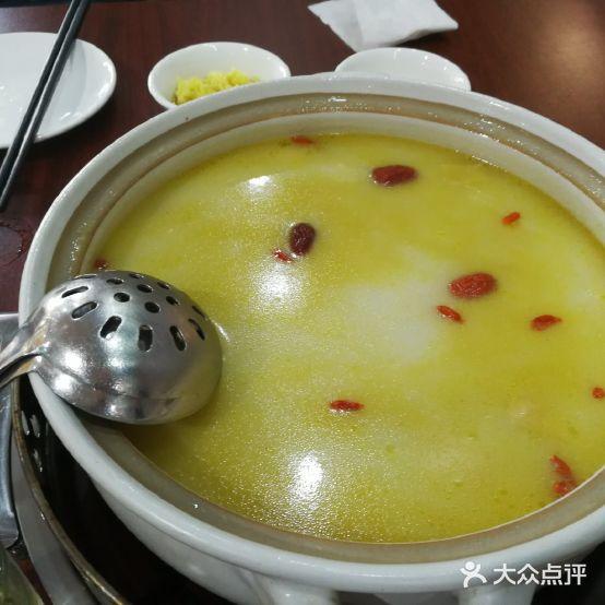 世纪猪肚鸡(横栏店) - 星际高球联盟-中国精英人士高尔夫旅游度假实景