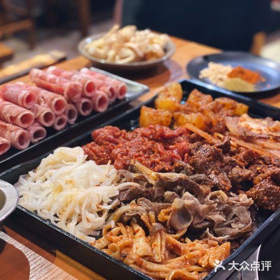 茁玉两间牛杂老火锅店(火神庙店) - 星际高球联盟-中国精英人士高尔夫旅游度假实景