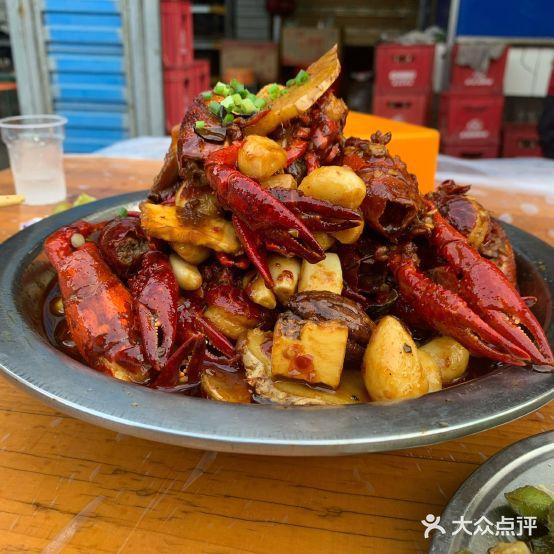 重庆大刘老牌油焖大虾 - 星际高球联盟-中国精英人士高尔夫旅游度假实景