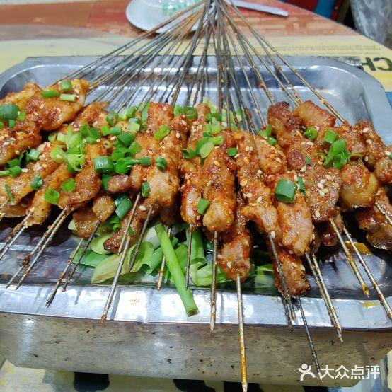 宫老四上品烧烤酒店 - 星际高球联盟-中国精英人士高尔夫旅游度假实景
