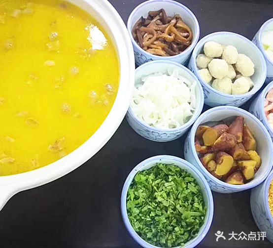 凤凰传奇宴会厅(环宇广场店) - 星际高球联盟-中国精英人士高尔夫旅游度假实景