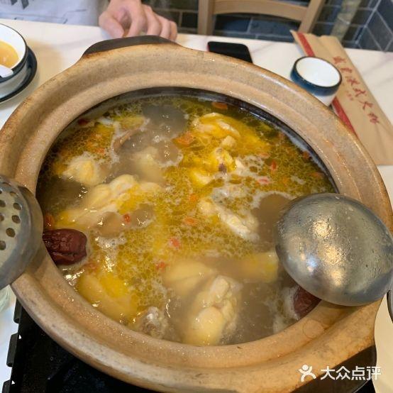 威皇广福和小海鲜(乌鲁木齐南路店) - 星际高球联盟-中国精英人士高尔夫旅游度假实景