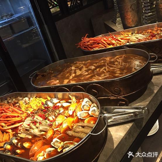 大嘴鲨海鲜烤肉火锅自助餐厅(颍州万达五店) - 星际高球联盟-中国精英人士高尔夫旅游度假实景