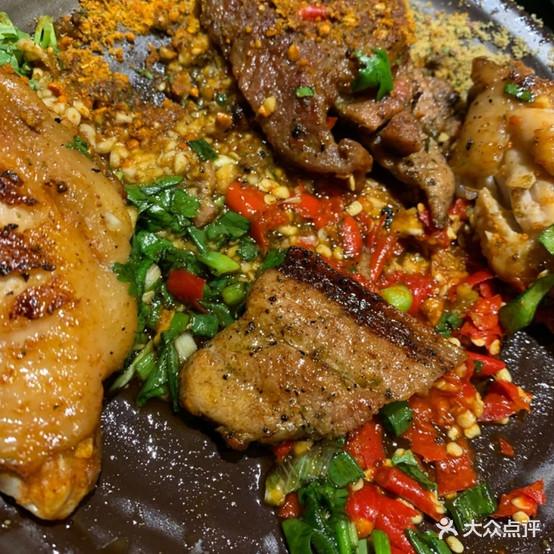 大山炭火烤肉自助(步步高店) - 星际高球联盟-中国精英人士高尔夫旅游度假实景