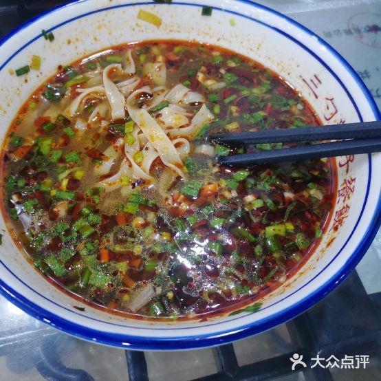 老兰州三勺辣子牛肉拉面(长庆南路店) - 星际高球联盟-中国精英人士高尔夫旅游度假实景
