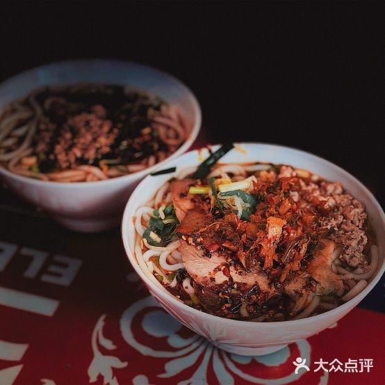 黄金娣米线(润都店) - 星际高球联盟-中国精英人士高尔夫旅游度假实景