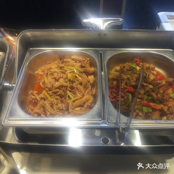 民族美食广场 - 星际高球联盟-中国精英人士高尔夫旅游度假实景