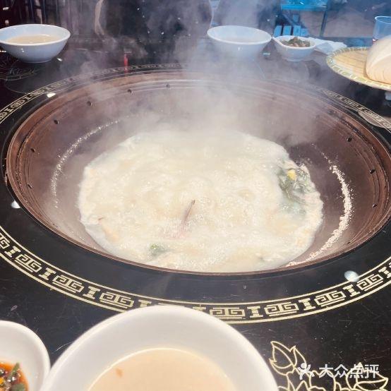 陈大锅·铁锅大鱼头(军分区店) - 星际高球联盟-中国精英人士高尔夫旅游度假实景