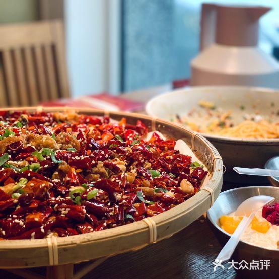 歌乐山·川小馆(远洋朗越店) - 星际高球联盟-中国精英人士高尔夫旅游度假实景