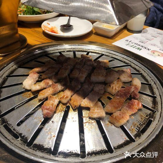 万兴佳烧烤城(恒润店) - 星际高球联盟-中国精英人士高尔夫旅游度假实景