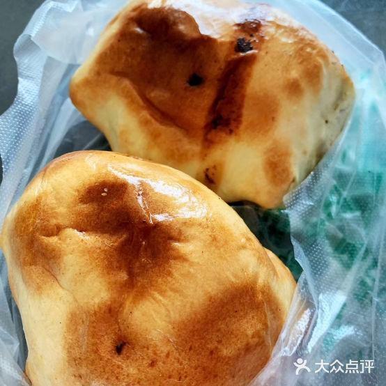 艾尼一把抓烤包子(金山路商业街店) - 星际高球联盟-中国精英人士高尔夫旅游度假实景