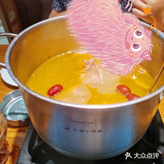 亲溪小黑鸡(银城大道店) - 星际高球联盟-中国精英人士高尔夫旅游度假实景