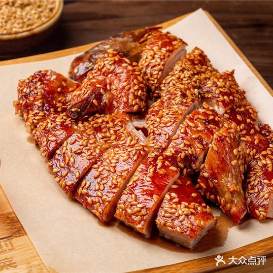 桂小厨广西菜(百色梦之岛店) - 星际高球联盟-中国精英人士高尔夫旅游度假实景