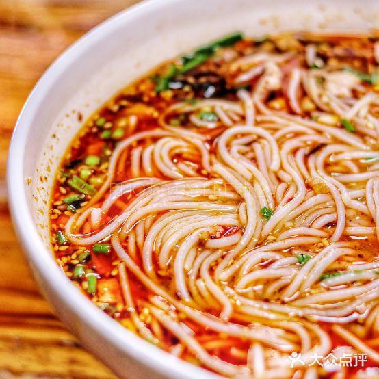老北桥米线馆(文山总店) - 星际高球联盟-中国精英人士高尔夫旅游度假实景