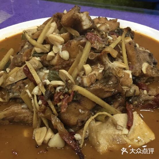 白土坑赵家鲜鱼馆(总店) - 星际高球联盟-中国精英人士高尔夫旅游度假实景