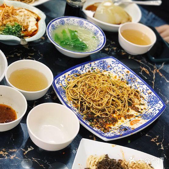 宜宾燃面(街心花园店) - 星际高球联盟-中国精英人士高尔夫旅游度假实景