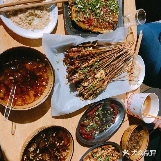 龙湾老字号烧烤(总店) - 星际高球联盟-中国精英人士高尔夫旅游度假实景