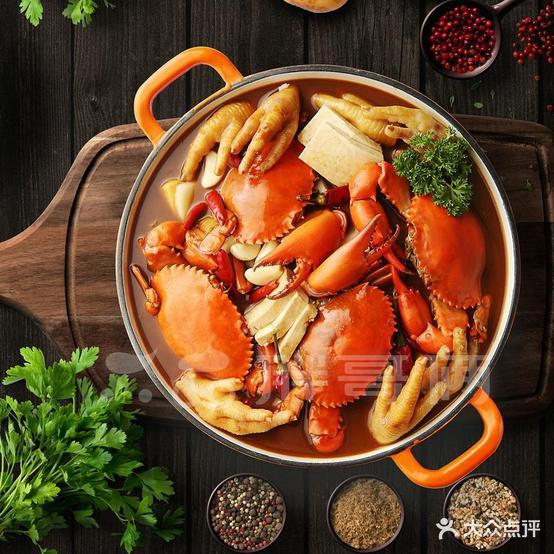 胖哥俩肉蟹煲(百色店) - 星际高球联盟-中国精英人士高尔夫旅游度假实景