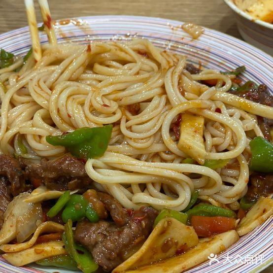 歹歹的加个面过油肉拌面 - 星际高球联盟-中国精英人士高尔夫旅游度假实景
