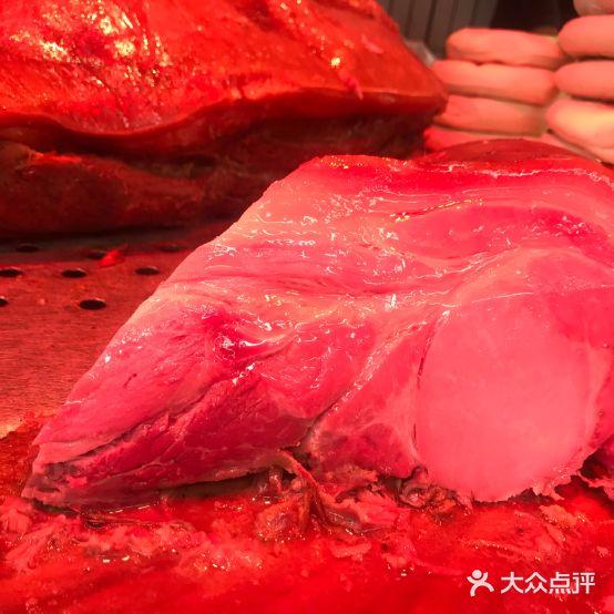 大胡子腊肉(小吃城总店) - 星际高球联盟-中国精英人士高尔夫旅游度假实景
