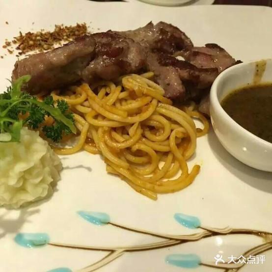 和天下·自助海鲜涮烤旗舰店(北大街店) - 星际高球联盟-中国精英人士高尔夫旅游度假实景