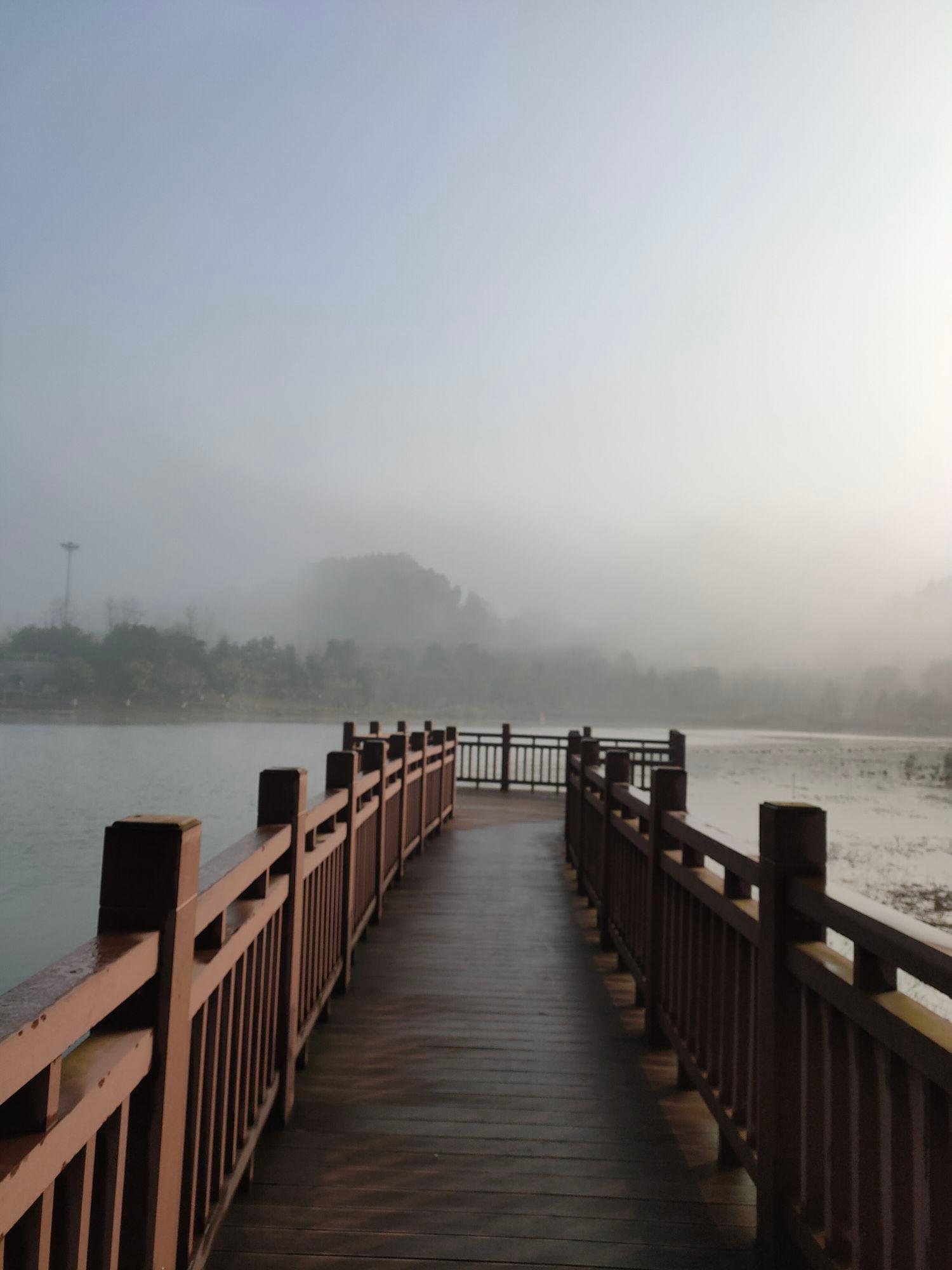 乐至县南湖公园 - 星际高球联盟-中国精英人士高尔夫旅游度假实景