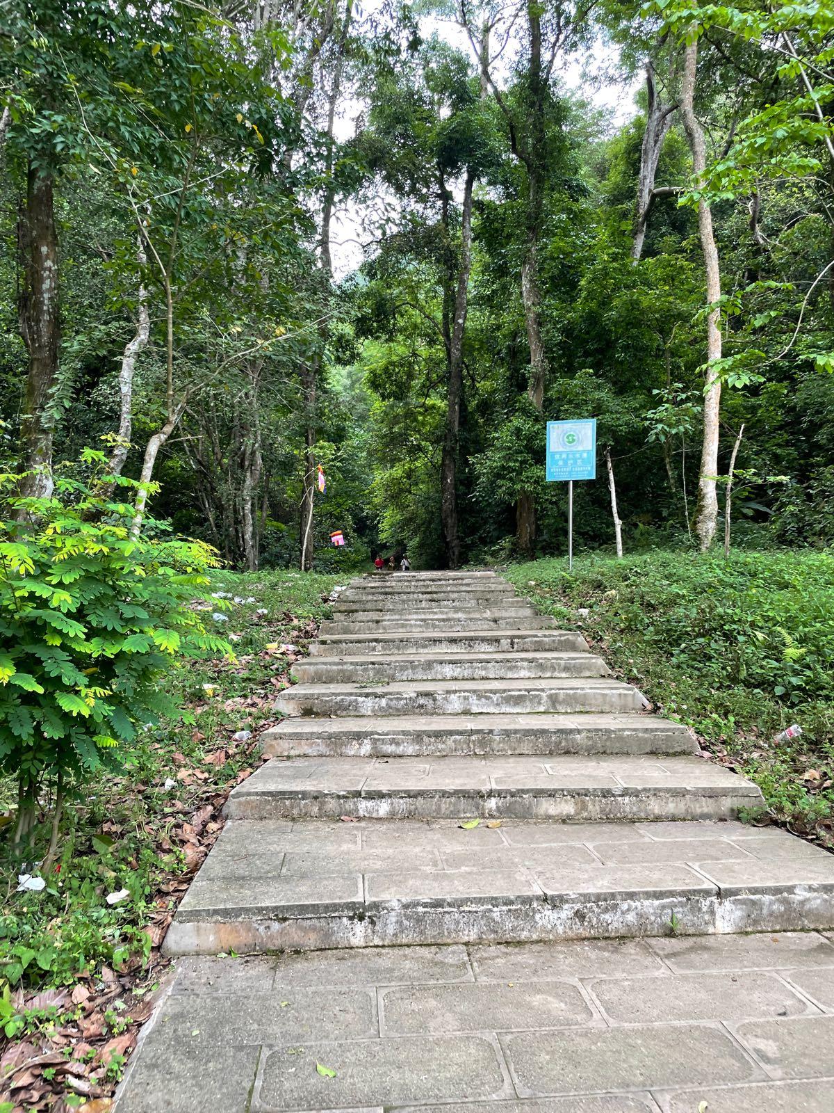 曼点瀑布 - 星际高球联盟-中国精英人士高尔夫旅游度假实景
