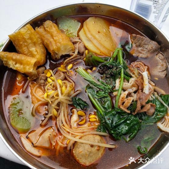 生活麻辣烫(砻坊路店) - 星际高球联盟-中国精英人士高尔夫旅游度假实景